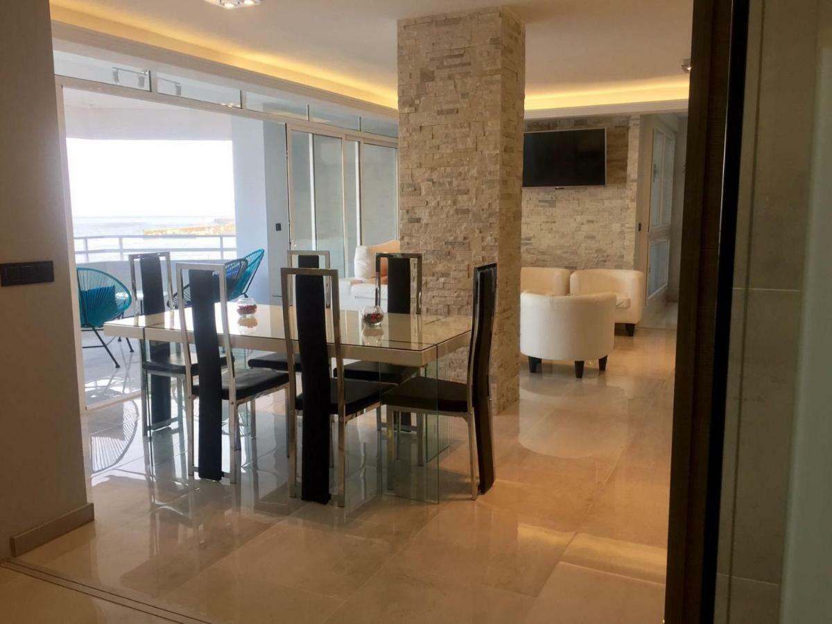 Apartamento Deluxe Supreme Málaga Exterior foto