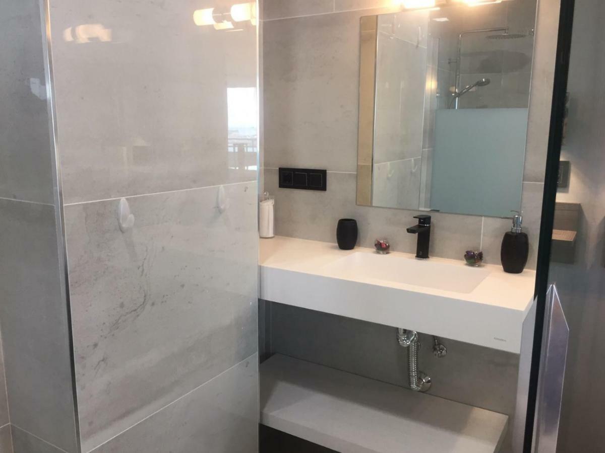Apartamento Deluxe Supreme Málaga Exterior foto